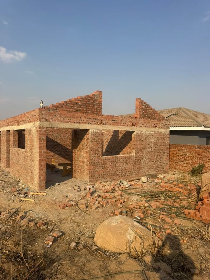 Gable walls ahead of roofing