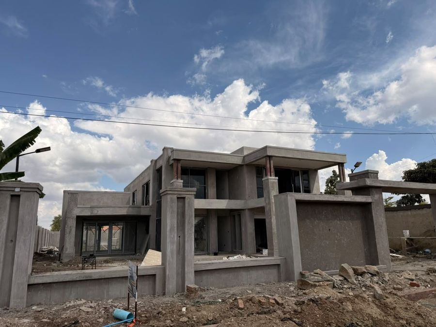 Plastered shell and boundary wall